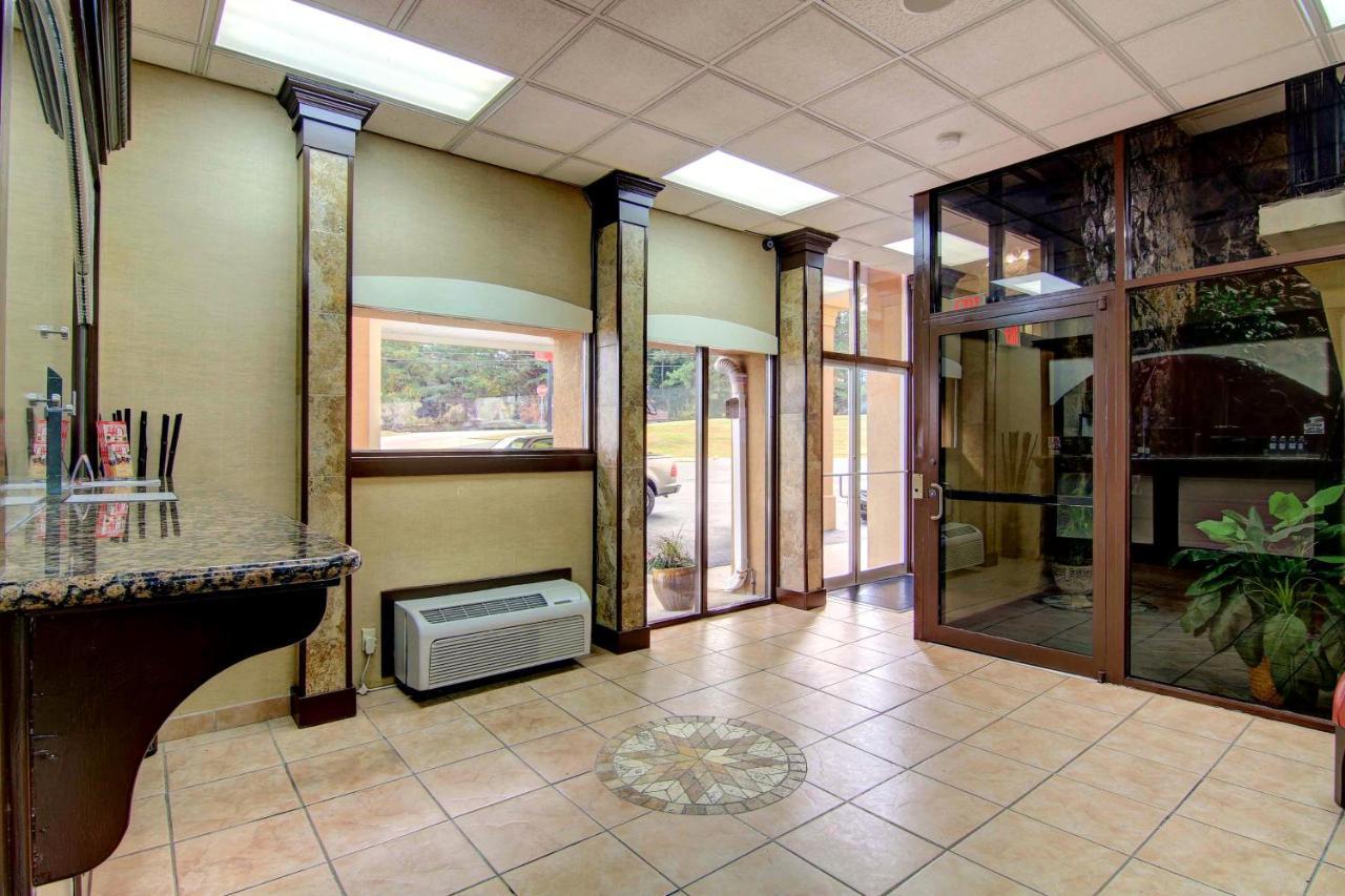 Red Roof Inn Atlanta - Six Flags Lodge West Екстер'єр фото