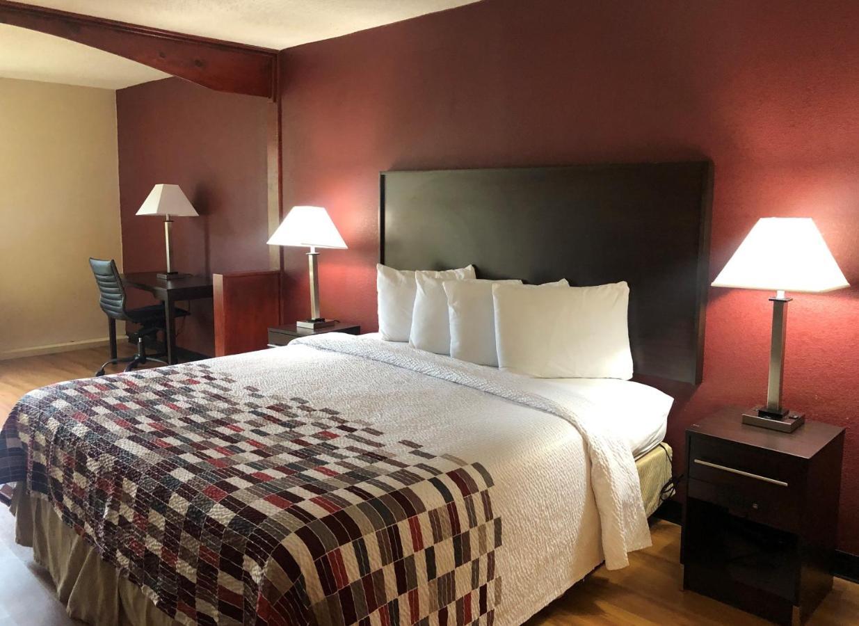 Red Roof Inn Atlanta - Six Flags Lodge West Екстер'єр фото
