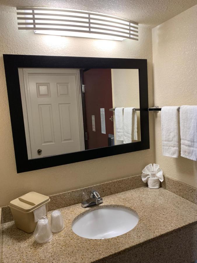 Red Roof Inn Atlanta - Six Flags Lodge West Екстер'єр фото