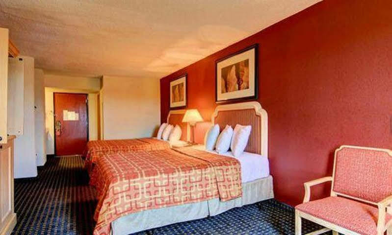 Red Roof Inn Atlanta - Six Flags Lodge West Екстер'єр фото
