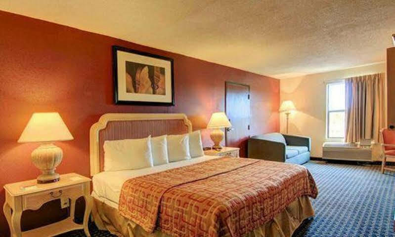 Red Roof Inn Atlanta - Six Flags Lodge West Екстер'єр фото